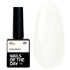 Baza hybrydowa NAILSOFTHEDAY Cover NEW Formula Milk 07 mleczna ze złotym brokatem 10 ml - Фото №1