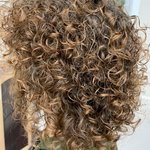 Kręcenie włosów (Japońska)