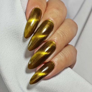 Manicure kocie oko (złoty)