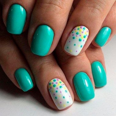 Turquoise manicure (With peas)