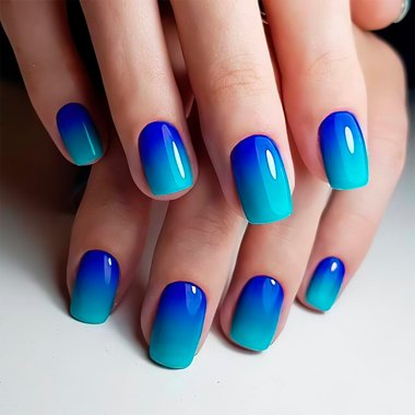 Gradient on nails (Cold)