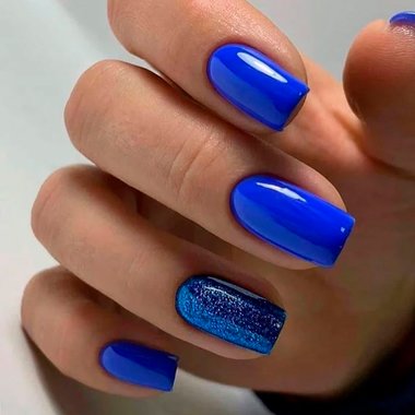 Letni manicure (Bogaty błękit)