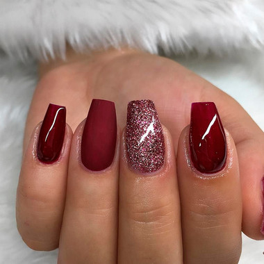 Winter manicure 2024 (Burgundy with silver)