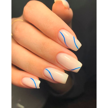 Fashionable Manicure 2025 (Linear Blue)