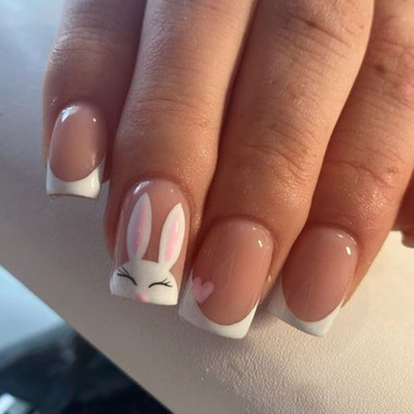 Świąteczny manicure french na Wielkanoc