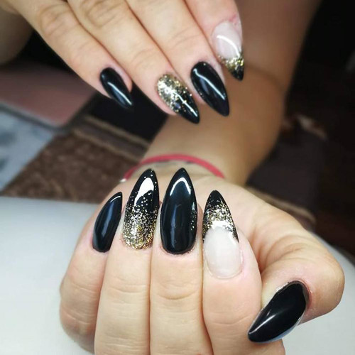 Manicure 2024 (black with gold)