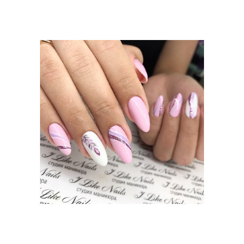Summer manicure (White with pink)