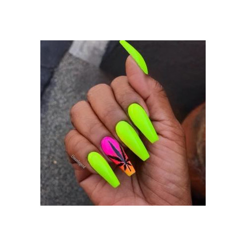 Neonowy manicure (Długie jasnozielone paznokcie)