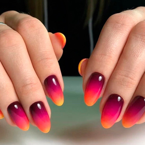 Gradient on nails (Simple)