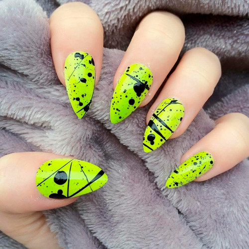 Neonowy manicure (Z czarnym wzorem)