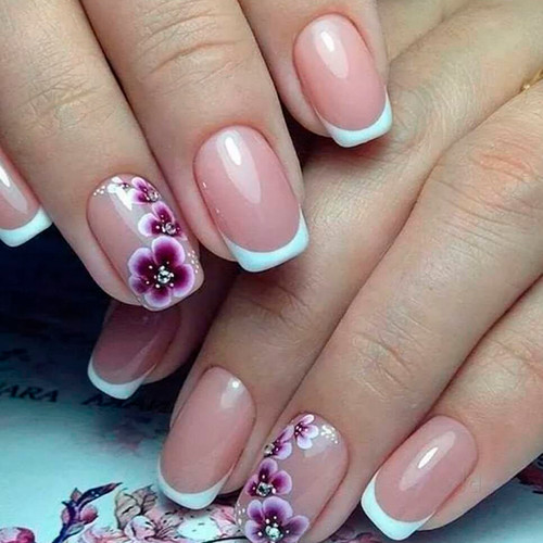 Manicure z kwiatami (Francuski)