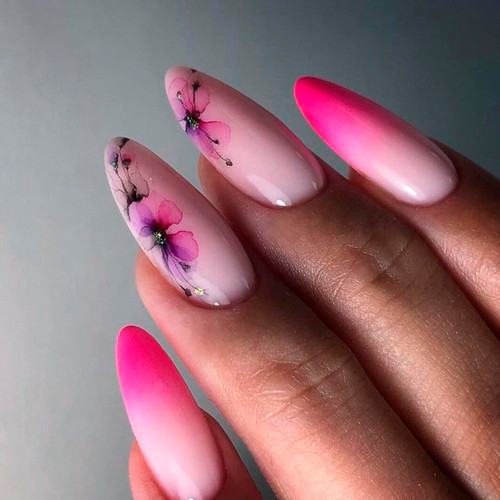 Manicure z kwiatami (Różowy)