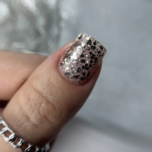 Żel NAILSOFTHENIGHT Brokat gel 02 złoto 5 g - Фото №3