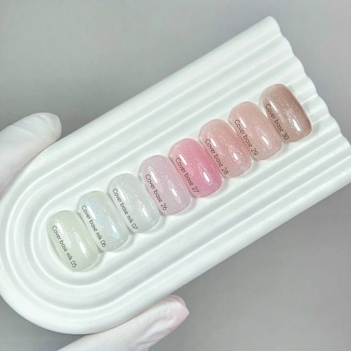 Baza hybrydowa NAILSOFTHEDAY Cover NEW Formula Milk 07 mleczna ze złotym brokatem 10 ml - Фото №2