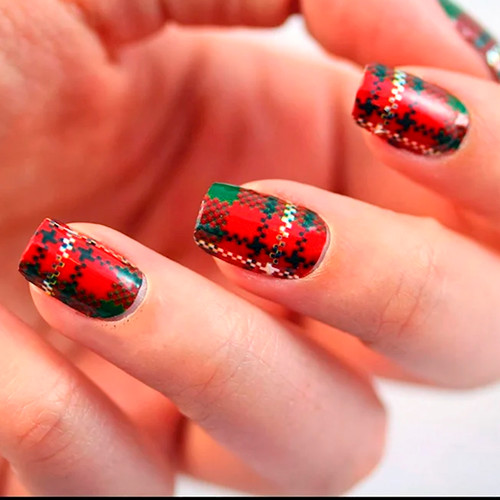 Nail Trends - December 2024 (Winter Plaid Design)
