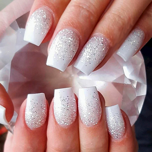 Nail Trends - December 2024 (First Snow Design)
