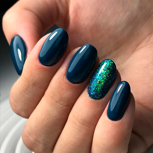 Winter Manicure 2025 (Deep Dark Shades)