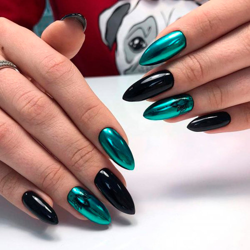 Winter Manicure 2025 (Metallic Shine)