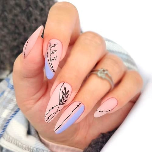 Delicate hybrid nails