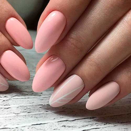 Delicate hybrid nails