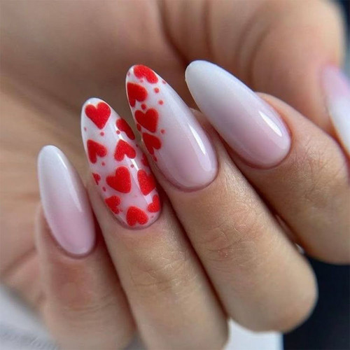Świąteczny manicure na Walentynki