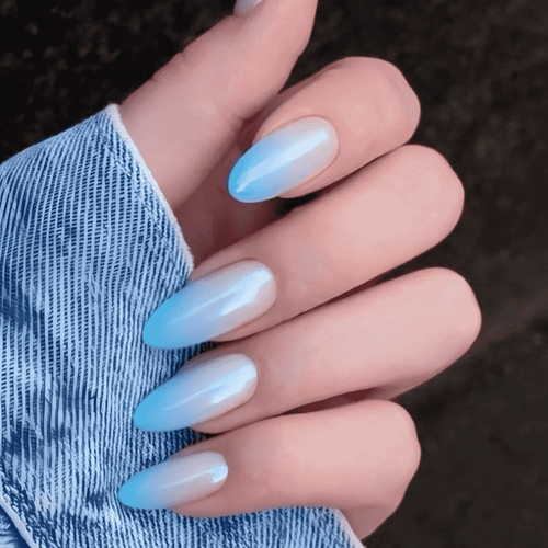 Migdalmowy manicure (niebieski)