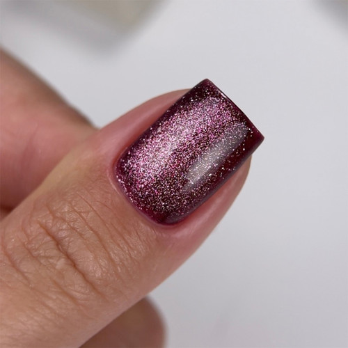 Lakier hybrydowy NAILSOFTHEDAY Cat Eye Gel Polish 05 bordowo-wiśniowy 6 ml - Фото №3