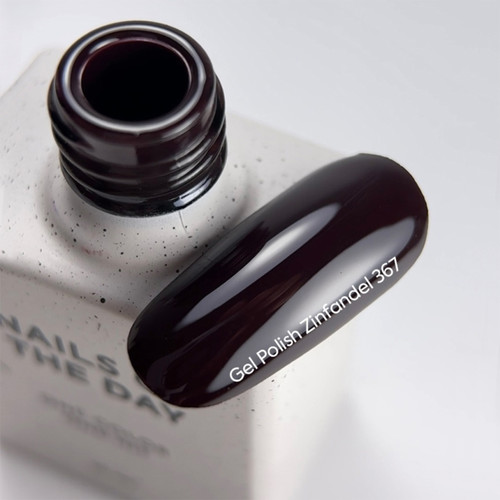 Lakier hybrydowy NAILSOFTHEDAY 367 Zinfandel ciemny bordowy 10 ml - Фото №3