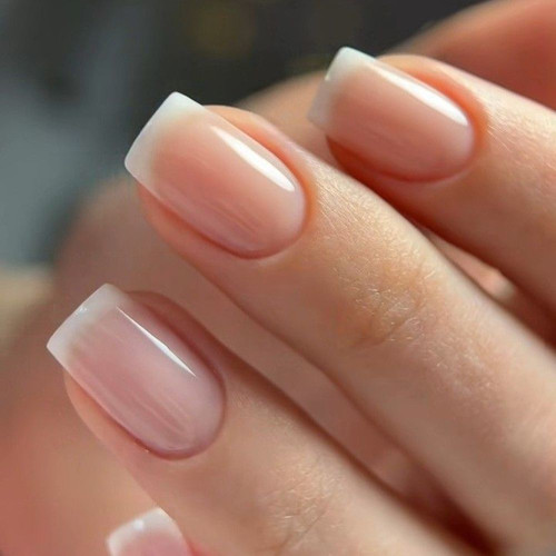 Manicure francuski ombre