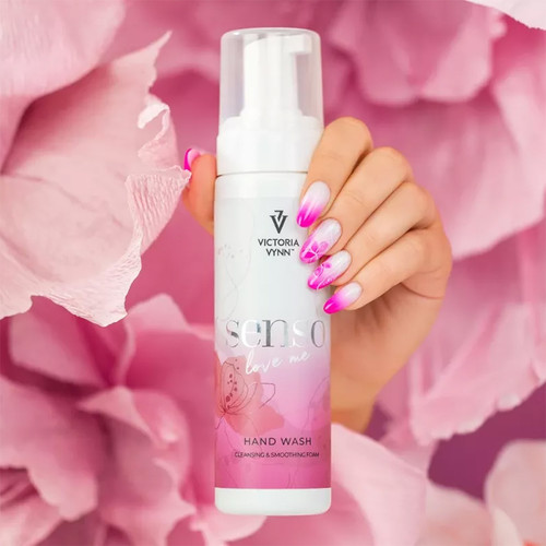 Очищающая пенка после маникюра Victoria Vynn SENSO Love Me HAND WASH CLEANSING SMOOTHING FOAM 200 мл - Фото №2