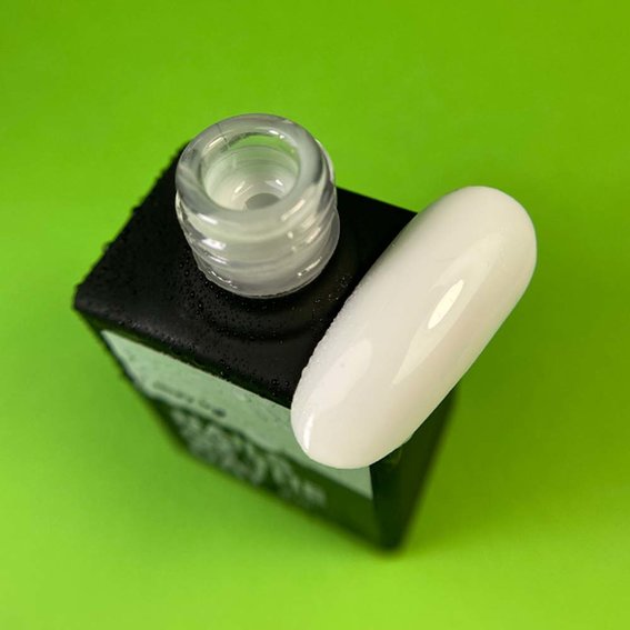 Top hybrydowy NAILSOFTHEDAY Milky top, 10 ml - Фото №2