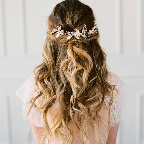 Wedding hairstyles (Natural waves)