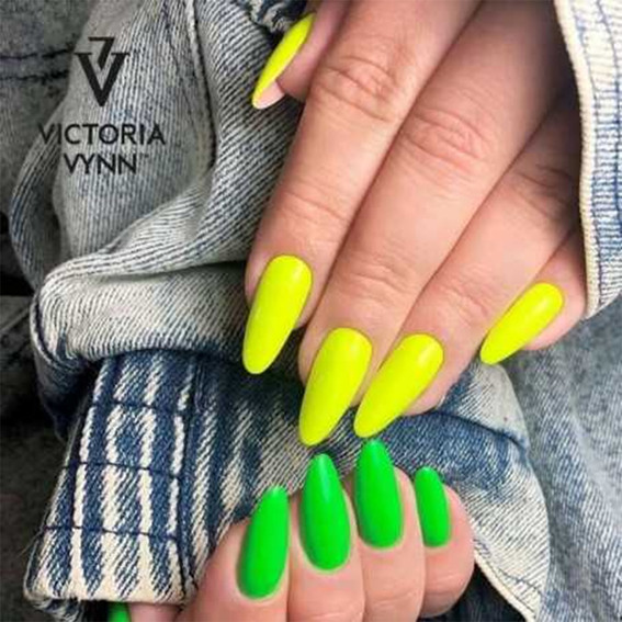 Гель лак Victoria Vynn GEL POLISH 057 Neon Yellow 8 мл - Фото №2