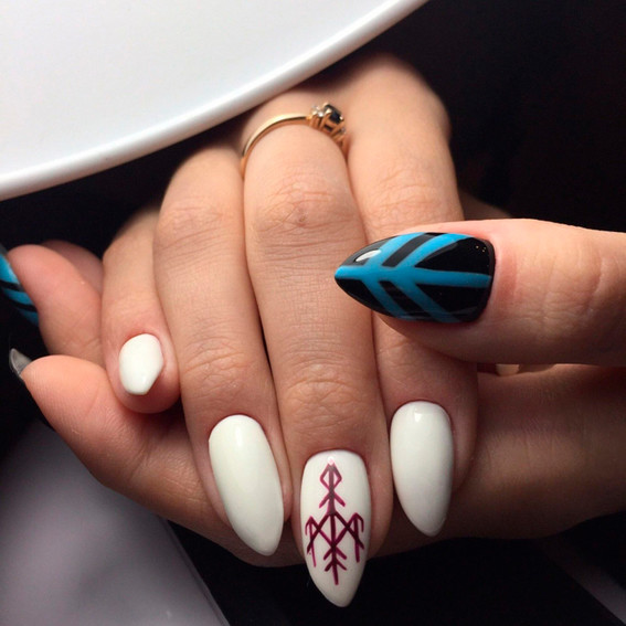 Halloween Manicure (Rune Symbols)