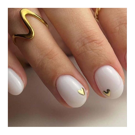 Milk manicure