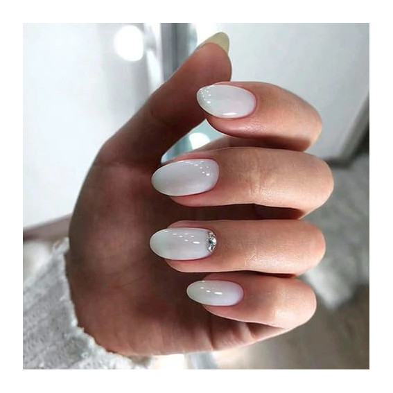 Milk manicure
