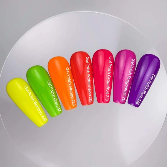 Гель-лак NAILSOFTHEDAY Dragonfruit 211 неоновая фуксия 10 мл - Фото №3