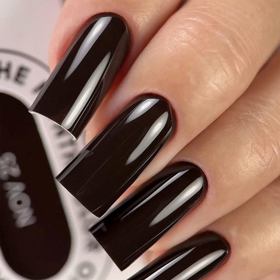 Lakier hybrydowy NAILSOFTHEDAY Color of the month November 2025 Deep Brown 10 ml - Фото №4