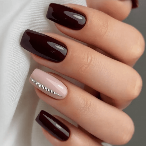 Dark Red Nails (with Beige)