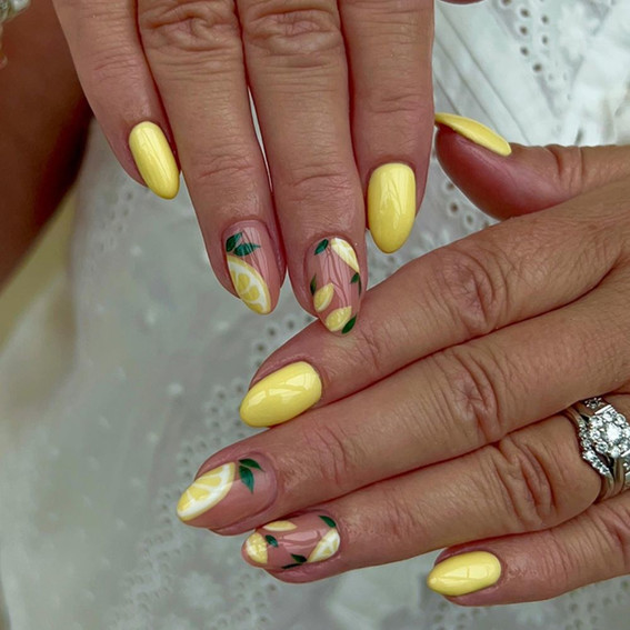 Summer lemon manicure